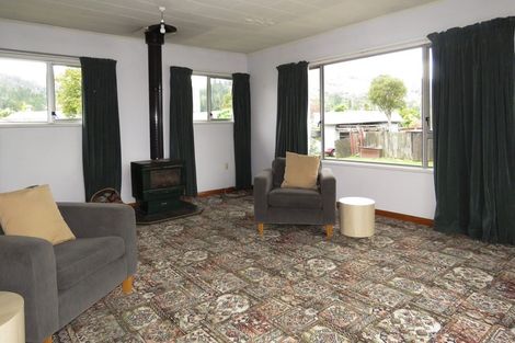 Photo of property in 51 Victory Street, Reefton, 7830