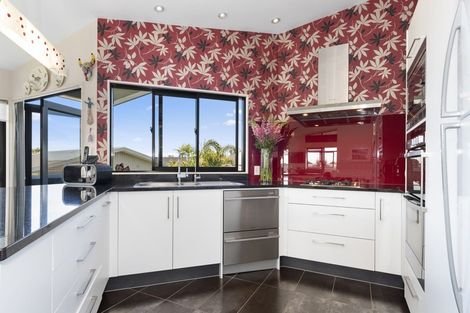 Photo of property in 5 Calypso Drive, Papamoa Beach, Papamoa, 3118