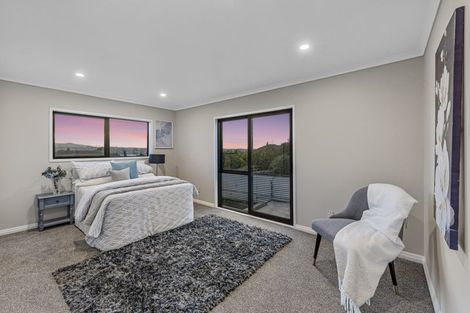 Photo of property in 4190a Great North Road, Glendene, Auckland, 0602