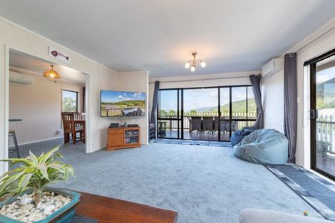 Photo of property in 33b Roband Crescent, Brown Owl, Upper Hutt, 5018