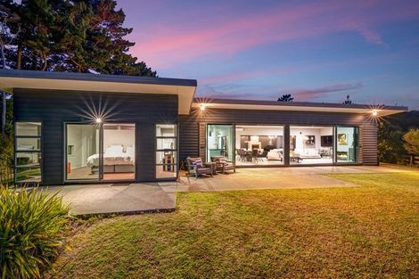 Photo of property in 102 West Road, Kaukapakapa, 0873