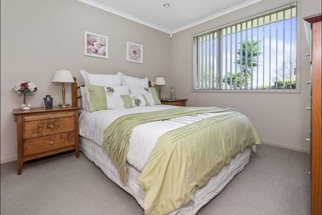 Photo of property in 6 Drake Street, Howick, Auckland, 2014