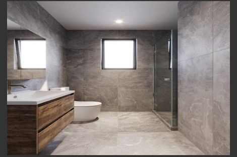 Photo of property in 11/19 Roberts Road, Glenfield, Auckland, 0629