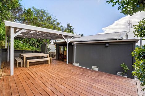 Photo of property in 11 Hillside Crescent, Leigh, 0985