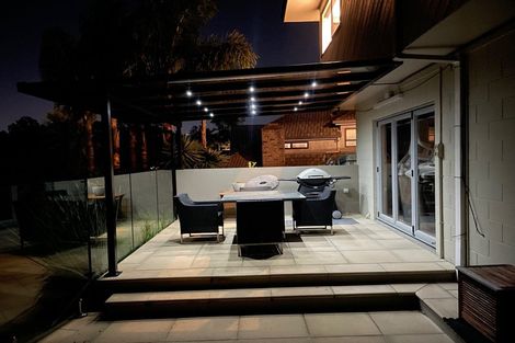 Photo of property in 8 Francis Curtis Avenue, Blockhouse Bay, Auckland, 0600