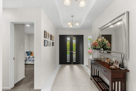 Photo of property in 12 Chesterfield Mews, Russley, Christchurch, 8042