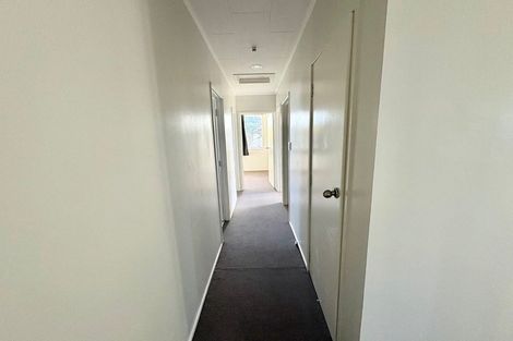 Photo of property in 1 Hywell Place, Manurewa, Auckland, 2102