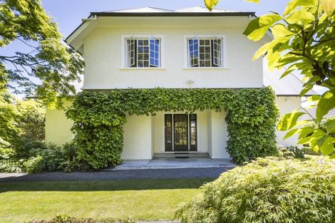 Photo of property in 31 Elmira Avenue, Hokowhitu, Palmerston North, 4410