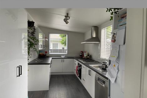 Photo of property in 20 Avenue Road, Greenmeadows, Napier, 4112