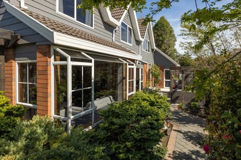 Photo of property in 16 Patricia Place, Harewood, Christchurch, 8051