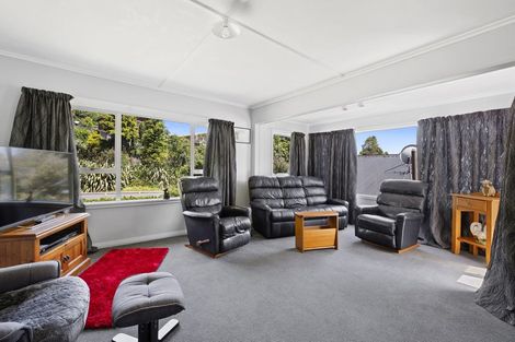 Photo of property in 51 Seaview Road, Marfell, New Plymouth, 4310