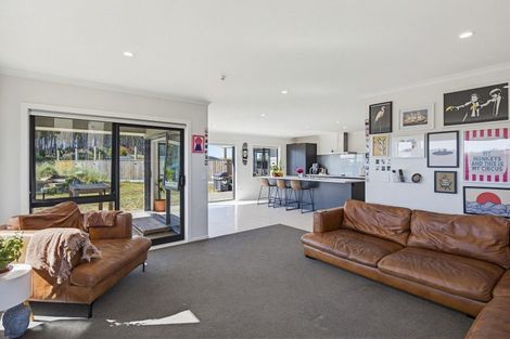 Photo of property in 21 Mowhia Grove, Waitarere, Levin, 5510