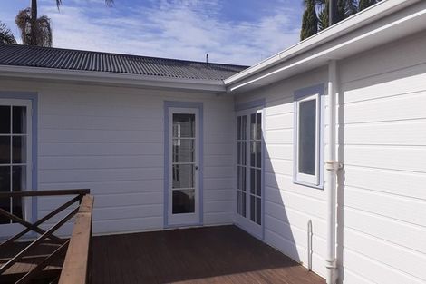 Photo of property in 33 Sturges Road, Henderson, Auckland, 0612