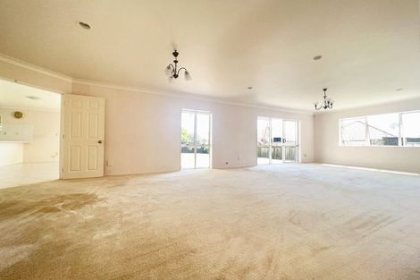 Photo of property in 16 Keppoch Court, Dannemora, Auckland, 2016