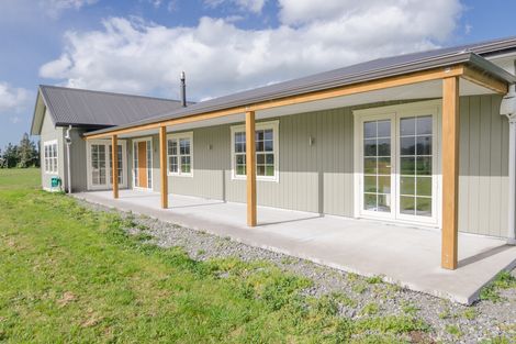 Photo of property in 104c Mannings Road, Carrington, Carterton, 5791