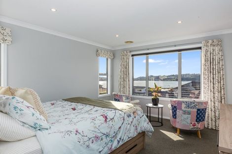 Photo of property in 10 Margaret Shields Avenue, Aotea, Porirua, 5024