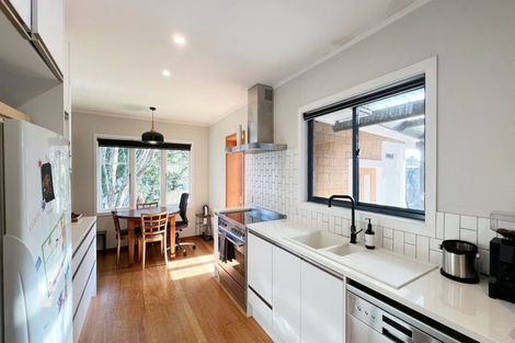 Photo of property in 63 Kervil Avenue, Te Atatu Peninsula, Auckland, 0610