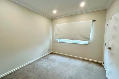 Photo of property in 21f Stamford Crescent, Flat Bush, Auckland, 2019