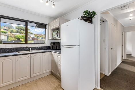 Photo of property in 35 Omapere Street, Whitby, Porirua, 5024