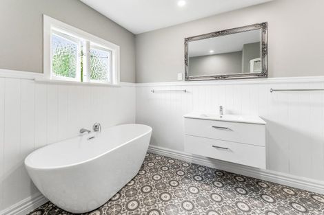 Photo of property in 29 Broadway Avenue, Waikuku Beach, 7473