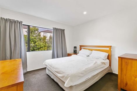 Photo of property in 5/44 Fields Parade, Oteha, Auckland, 0632