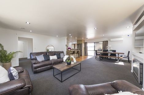 Photo of property in 98 Gillespies Line, Cloverlea, Palmerston North, 4412