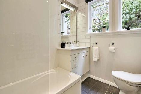 Photo of property in 24 Elmslie Road, Pinehaven, Upper Hutt, 5019