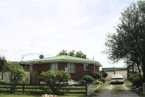 Photo of property in 21 Fenruss Street, Fairy Springs, Rotorua, 3015