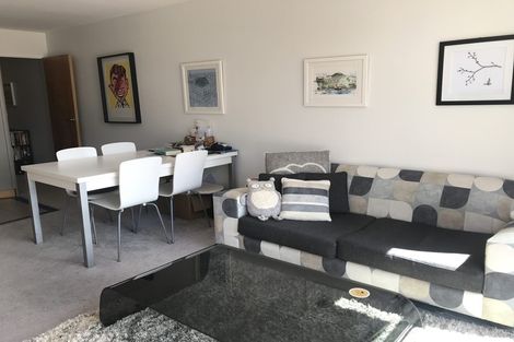 Photo of property in 50b Hawker Street, Mount Victoria, Wellington, 6011