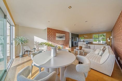 Photo of property in 70 Saddleback Grove, Karori, Wellington, 6012