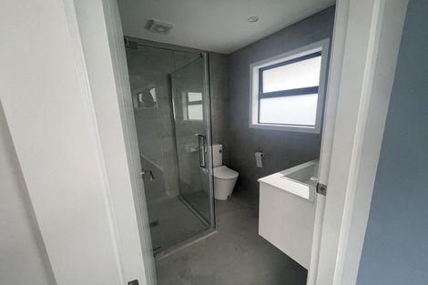 Photo of property in 22 Kerrigan Crescent, Wallaceville, Upper Hutt, 5018