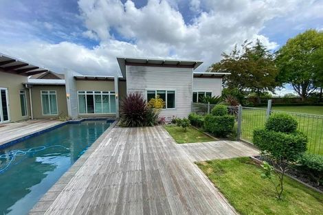 Photo of property in 56 Saint James Drive, Huntington, Hamilton, 3210