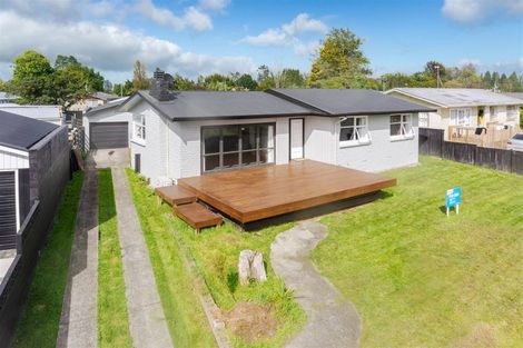 Photo of property in 3 Marion Place, Deanwell, Hamilton, 3206