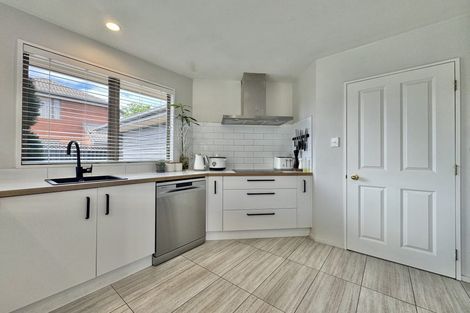 Photo of property in 8a Suva Street, Upper Riccarton, Christchurch, 8041