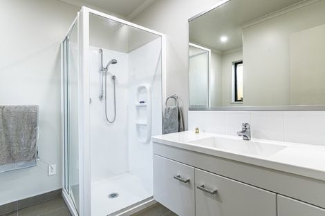 Photo of property in 24 Annandale Drive, Pyes Pa, Tauranga, 3112