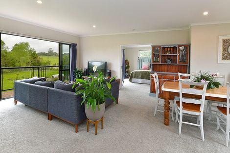 Photo of property in 655 Kaipara Coast Highway, Kaukapakapa, 0871