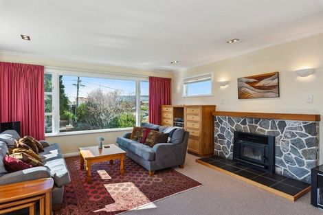 Photo of property in 18 Martin Road, Paraparaumu Beach, Paraparaumu, 5032