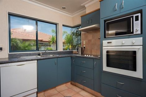 Photo of property in 11 Fahey Avenue, Mount Maunganui, 3116