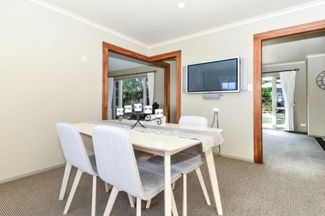 Photo of property in 18 Roderick Place, Rototuna, Hamilton, 3210