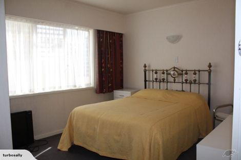 Photo of property in 16 Ruakiwi Road, Hamilton Lake, Hamilton, 3204