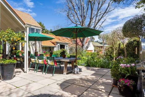 Photo of property in 15 Muritai Crescent, Havelock North, 4130