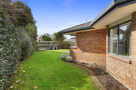 Photo of property in 14 Drumfearn Place, Rototuna, Hamilton, 3210