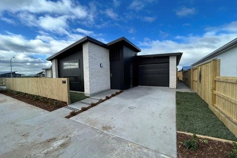 Photo of property in 6 Tauhinu Place, Papamoa, 3118