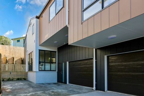 Photo of property in 44e Bruce Road, Glenfield, Auckland, 0629