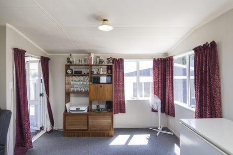 Photo of property in 8 Mercury Street, Milson, Palmerston North, 4414