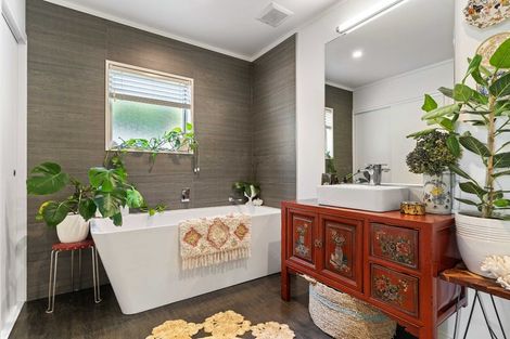 Photo of property in 105 Ngati Porou Place, Whangamata, 3620