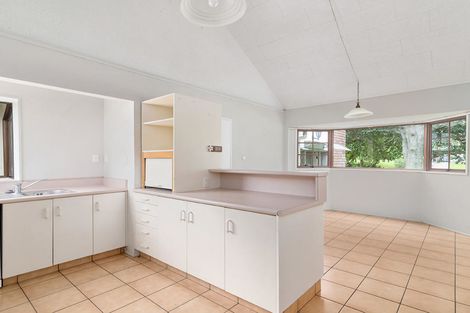Photo of property in 10 Waitawa Place, Lynmore, Rotorua, 3010