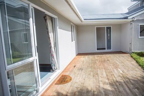 Photo of property in 194a Queen Street, Northcote Point, Auckland, 0627