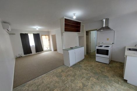 Photo of property in 2/22 Beatrix Street, Avondale, Auckland, 1026