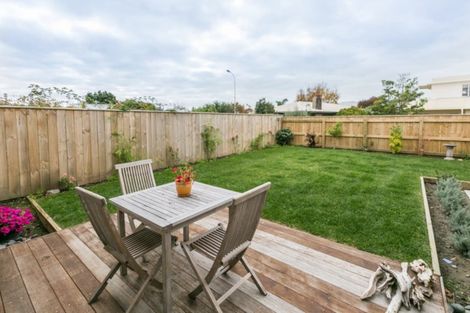 Photo of property in 6 Gladstone Road, Bluff Hill, Napier, 4110